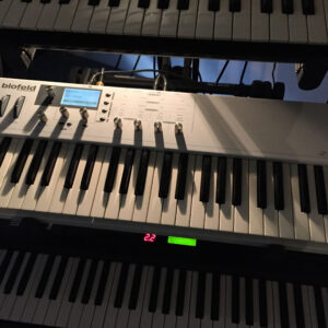 Waldorf Blofeld Keyboard weiss white mit SL Sample Licence günstig