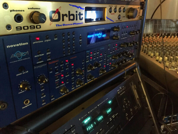 Novation Supernova ASM Synth Rack Version 4.1 Polyphonic günstig